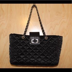 🙋‍♀️Samantha Thavasa quilted silk tote